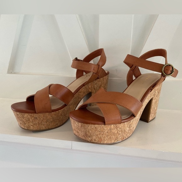 Wonderly New No Box Lynda Heeled Platform Sandals Cork 4.25 Heel sz 10 Chunky - Picture 1 of 11